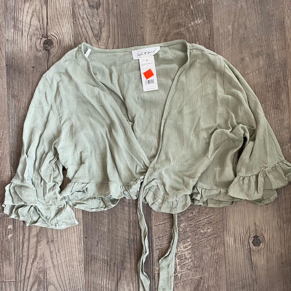 NWT Green Flowy Crop Top